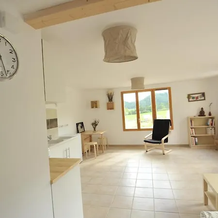 Duplex En Plein Coeur Du Pays Diois Feriehus Die
